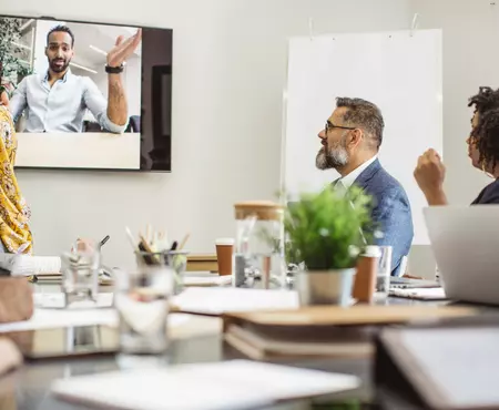 Get bidirectional integration with all your favorite apps through Kloud 7 connect with Cisco's Webex.